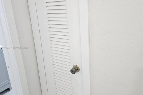 Снять в аренду кондоминиум в Майами, Флорида 1 спальня, 81.29м2, № 2012037 - фото 7