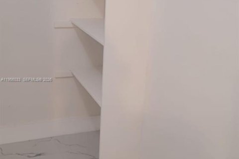 Снять в аренду кондоминиум в Майами, Флорида 1 спальня, 81.29м2, № 2012037 - фото 14