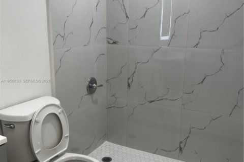 Снять в аренду кондоминиум в Майами, Флорида 1 спальня, 81.29м2, № 2012037 - фото 29