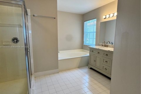 Снять в аренду виллу или дом в Корал-Спрингс, Флорида 4 спальни, 206.24м2, № 1963195 - фото 20