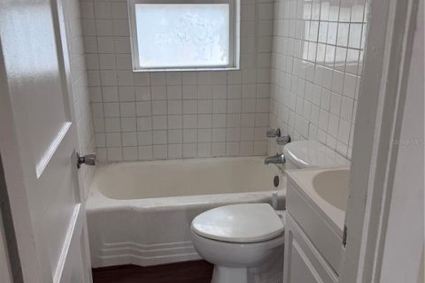 Commercial property in Fort Meade, Florida 2 bedrooms, 101.08 sq.m. № 2205961 - photo 9