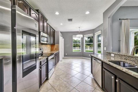 House in Riverview, Florida 3 bedrooms, 159.42 sq.m. № 2258432 - photo 11