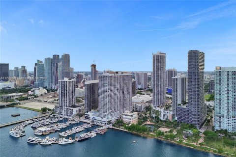 Condominio en venta en Miami, Florida, 2 dormitorios, 95.78 m2 № 1863308 - foto 14