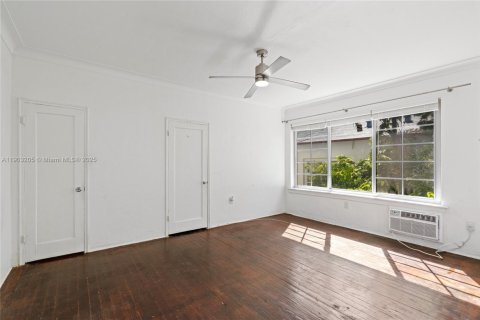 Condo in Miami Beach, Florida  № 1954982 - photo 14