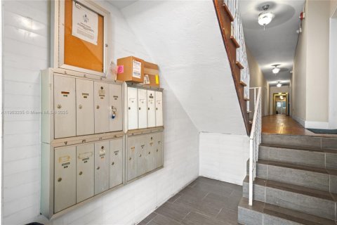 Condo in Miami Beach, Florida  № 1954982 - photo 26