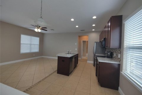 Снять в аренду квартиру в Орландо, Флорида 3 комнаты, 69.4м2, № 1918957 - фото 4
