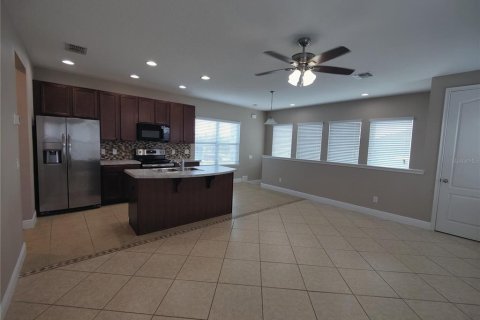 Снять в аренду квартиру в Орландо, Флорида 3 комнаты, 69.4м2, № 1918957 - фото 9
