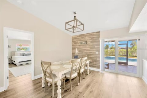 Купить виллу или дом в Аполло-Бич, Флорида 5 комнат, 139.35м2, № 2224459 - фото 17