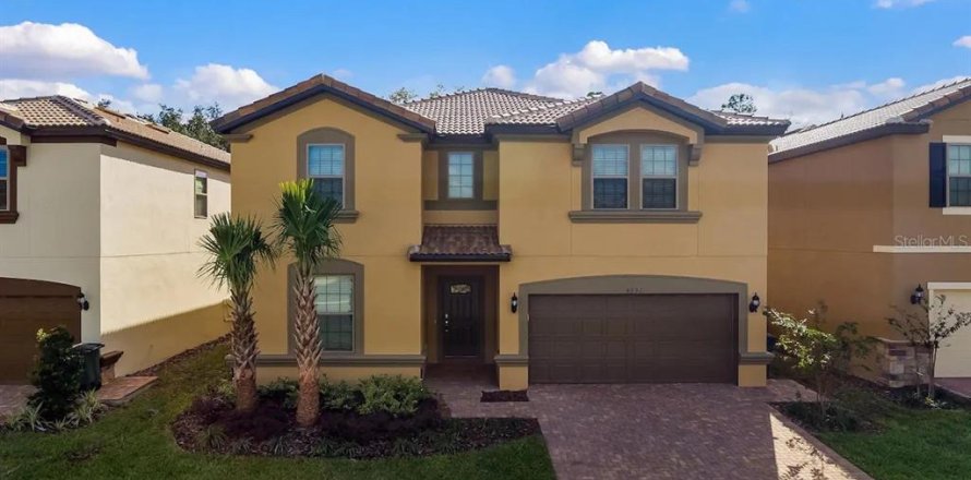 House in Kissimmee, Florida 9 bedrooms, 407.93 sq.m. № 1723152