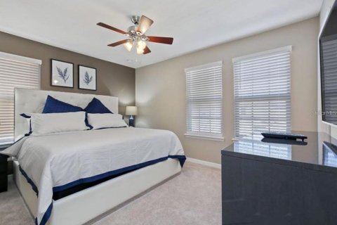 House in Kissimmee, Florida 9 bedrooms, 407.93 sq.m. № 1723152 - photo 15