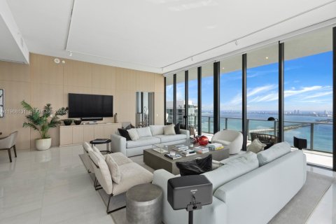 Condo in Miami, Florida, 4 bedrooms  № 2040907 - photo 6