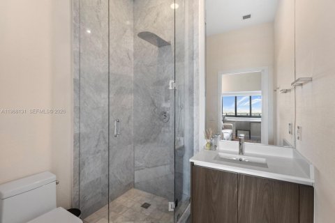 Condo in Miami, Florida, 4 bedrooms  № 2040907 - photo 26