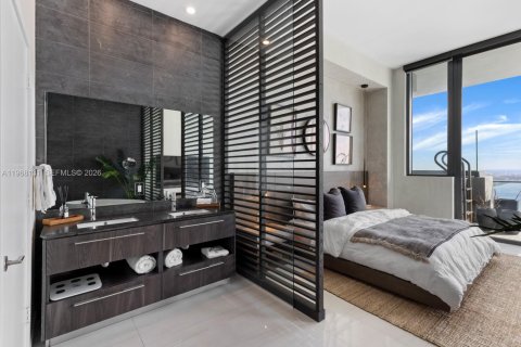 Condo in Miami, Florida, 4 bedrooms  № 2040907 - photo 19