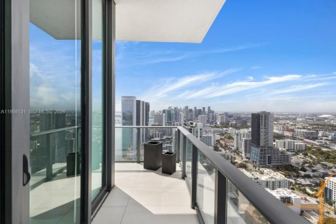 Condo in Miami, Florida, 4 bedrooms  № 2040907 - photo 28