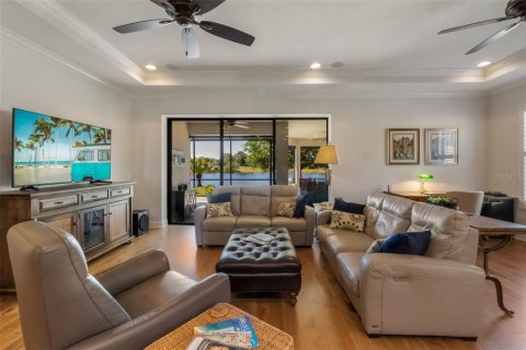 Casa en venta en Lakewood Ranch, Florida, 2 dormitorios, 179.3 m2 № 1618545 - foto 4