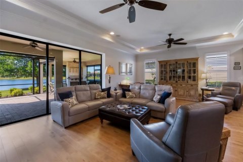 Casa en venta en Lakewood Ranch, Florida, 2 dormitorios, 179.3 m2 № 1618545 - foto 25