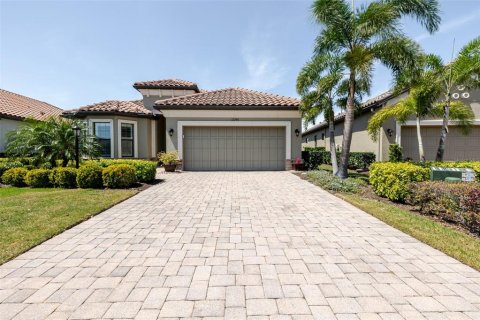 Casa en venta en Lakewood Ranch, Florida, 2 dormitorios, 179.3 m2 № 1618545 - foto 3