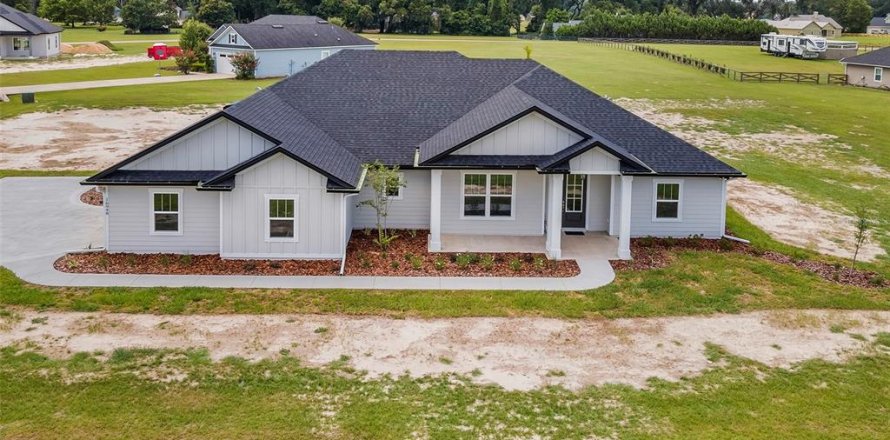 Casa en Lake City, Florida 4 dormitorios, 220.92 m2 № 2201707