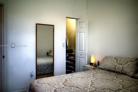 Townhouse in Hialeah, Florida 3 bedrooms, 146.23 sq.m. № 2080655 - photo 26