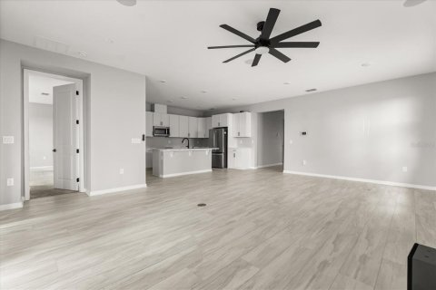 House in Lake Alfred, Florida 4 bedrooms, 198.07 sq.m. № 1912863 - photo 5