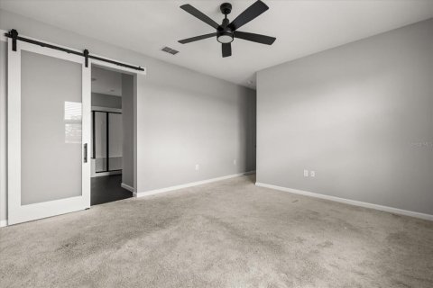 House in Lake Alfred, Florida 4 bedrooms, 198.07 sq.m. № 1912863 - photo 20