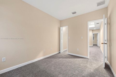Townhouse in Homestead, Florida 4 bedrooms, 172.05 sq.m. № 1804411 - photo 9