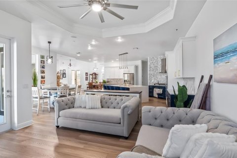 House in Winter Garden, Florida 5 bedrooms, 321.91 sq.m. № 1574475 - photo 19
