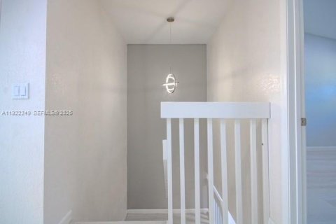 Townhouse in Coral Springs, Florida 3 bedrooms, 125.79 sq.m. № 1976159 - photo 9