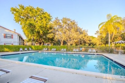 Townhouse in Coral Springs, Florida 3 bedrooms, 125.79 sq.m. № 1976159 - photo 16