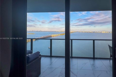 Copropriété à louer à Miami, Floride: 1 chambre, 89.09 m2 № 1982123 - photo 16