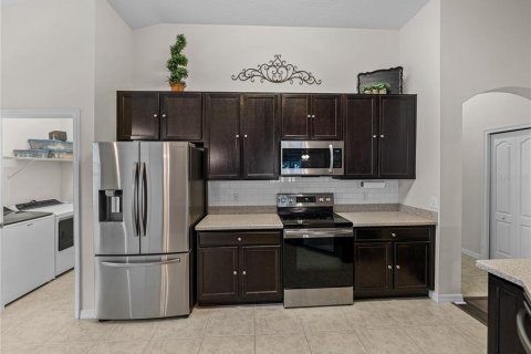 Villa ou maison à vendre à Lakeland, Floride: 4 chambres, 175.12 m2 № 1902984 - photo 9