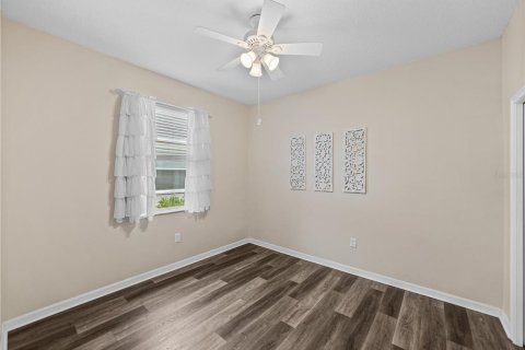 Villa ou maison à vendre à Lakeland, Floride: 4 chambres, 175.12 m2 № 1902984 - photo 5