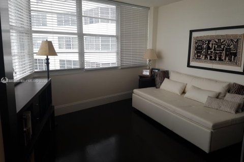 Condominio en alquiler en Miami, Florida, 2 dormitorios, 91.97 m2 № 2182405 - foto 10