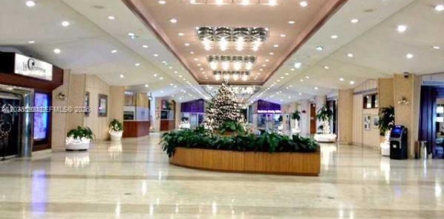 Condominio en Miami, Florida, 2 dormitorios  № 2182405