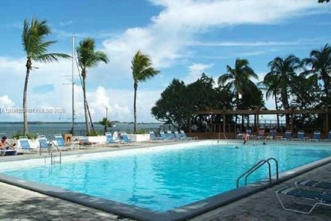 Condominio en alquiler en Miami, Florida, 2 dormitorios, 91.97 m2 № 2182405 - foto 16