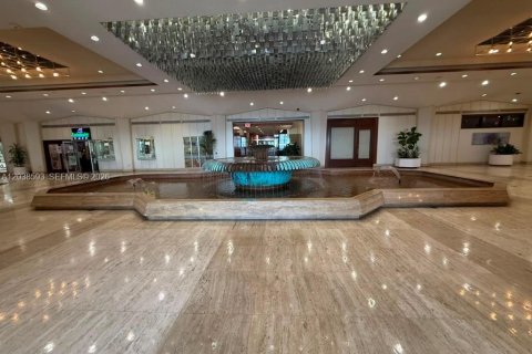 Condominio en alquiler en Miami, Florida, 2 dormitorios, 91.97 m2 № 2182405 - foto 24