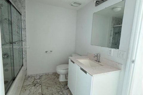 Condominio en venta en North Bay Village, Florida, 2 dormitorios, 136.57 m2 № 2288508 - foto 18