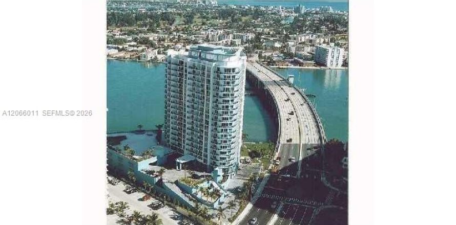 Condominio en North Bay Village, Florida, 2 dormitorios № 2288508