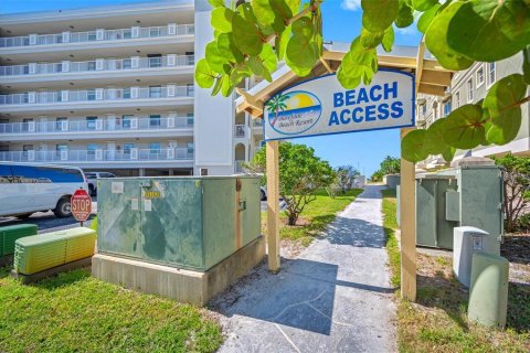 Condominio en venta en Indian Rocks Beach, Florida, 2 dormitorios, 88.26 m2 № 1800360 - foto 13