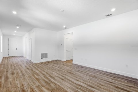 Villa ou maison à vendre à Sanford, Floride: 3 chambres, 161.46 m2 № 2149924 - photo 13