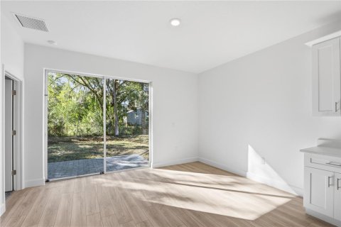 Villa ou maison à vendre à Sanford, Floride: 3 chambres, 161.46 m2 № 2149924 - photo 16