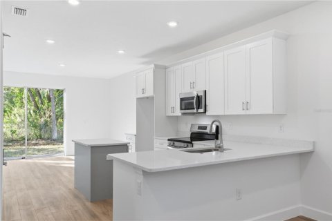 Villa ou maison à vendre à Sanford, Floride: 3 chambres, 161.46 m2 № 2149924 - photo 11