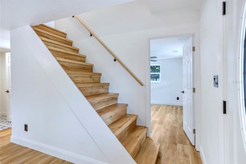 Casa en venta en Orlando, Florida, 4 dormitorios, 184.88 m2 № 2151220 - foto 5