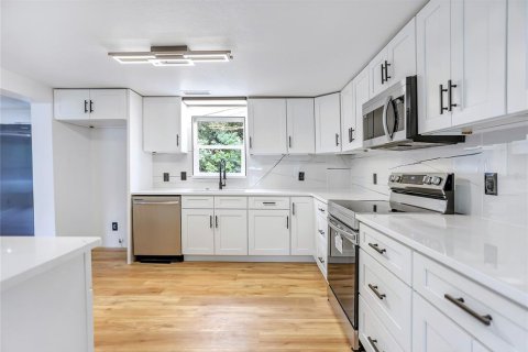 Casa en venta en Orlando, Florida, 4 dormitorios, 184.88 m2 № 2151220 - foto 7