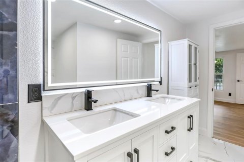 Casa en venta en Orlando, Florida, 4 dormitorios, 184.88 m2 № 2151220 - foto 19