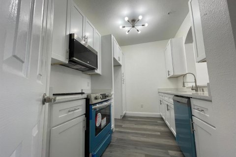 Condo in Orlando, Florida, 3 bedrooms  № 2207867 - photo 4