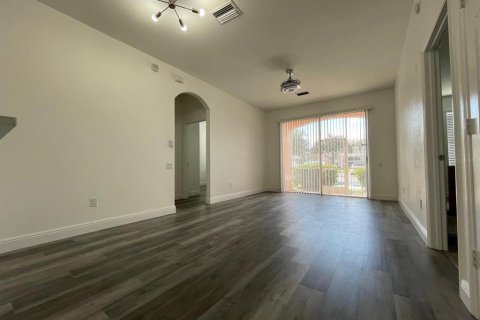 Condo in Orlando, Florida, 3 bedrooms  № 2207867 - photo 5
