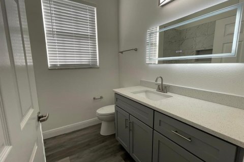 Condo in Orlando, Florida, 3 bedrooms  № 2207867 - photo 12