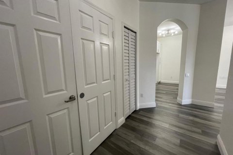 Condo in Orlando, Florida, 3 bedrooms  № 2207867 - photo 17