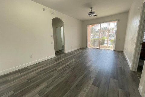 Condo in Orlando, Florida, 3 bedrooms  № 2207867 - photo 16
